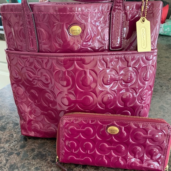 Coach Handbags - Authentic Coach Signature purse and wallet. ~NICE~